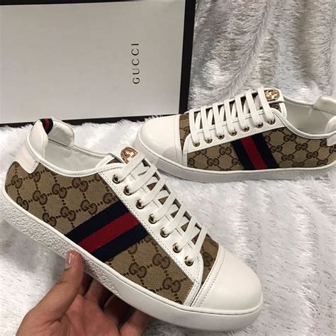 tenis de gucci para hombre.